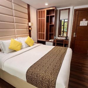 Deluxe Zimmer mit Kingsize-Bett